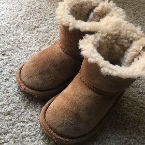 UGG Mini Bailey Bow II toddler Boot